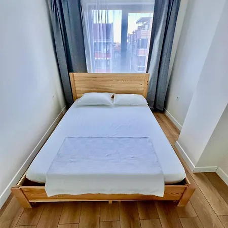 Spacious Balcony, Modern Loft, Kitchen, Privileged Location Апартаменты *